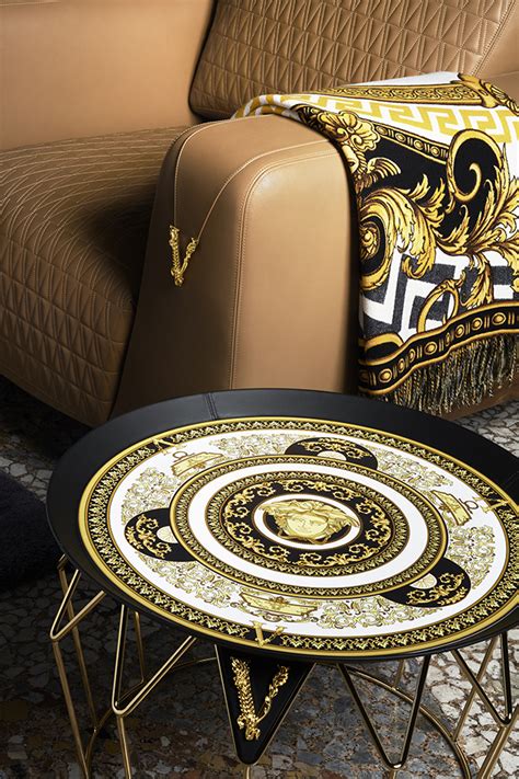 casa versace mo e servizi e fa a signor|versace home collection.